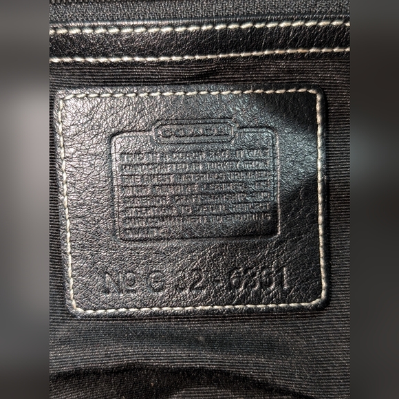 Authentic COACH Bag Small Signature Jacquard Gray/Black with Black Leather - Picture 4 of 7